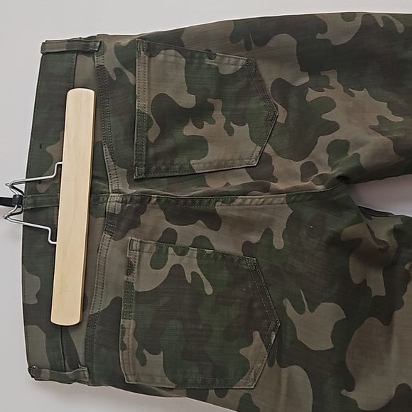 High rise ankle camo jeans - Picture 6 of 10